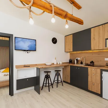 Pensjonat Orava Village 4*