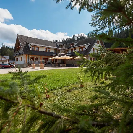 Orava Village Pensjonat Oravská Lesná